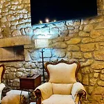 La Casona De Lombraña, En Polaciones *
