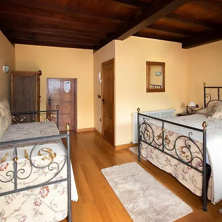Landhaus La Casona De Lombrana, En Polaciones