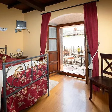 La Casona De Lombrana, En Polaciones Landhaus *