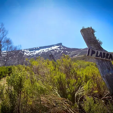 La Casona De Lombrana, En Polaciones Lombrana