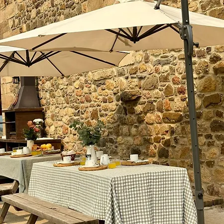 Lantställe La Casona De Lombrana, En Polaciones *