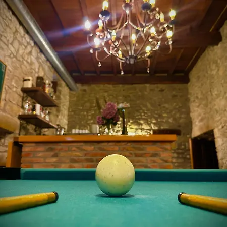 La Casona De Lombrana, En Polaciones Lantställe Lombrana