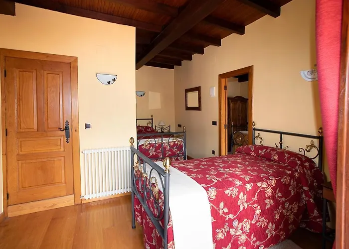 Gospodarstwo wiejskie La Casona De Lombrana, En Polaciones Lombrana