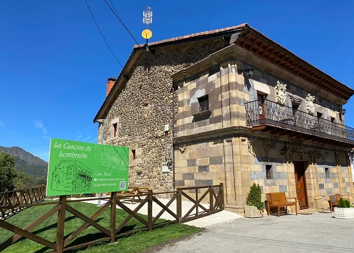 La Casona De Lombrana, En Polaciones Lombrana