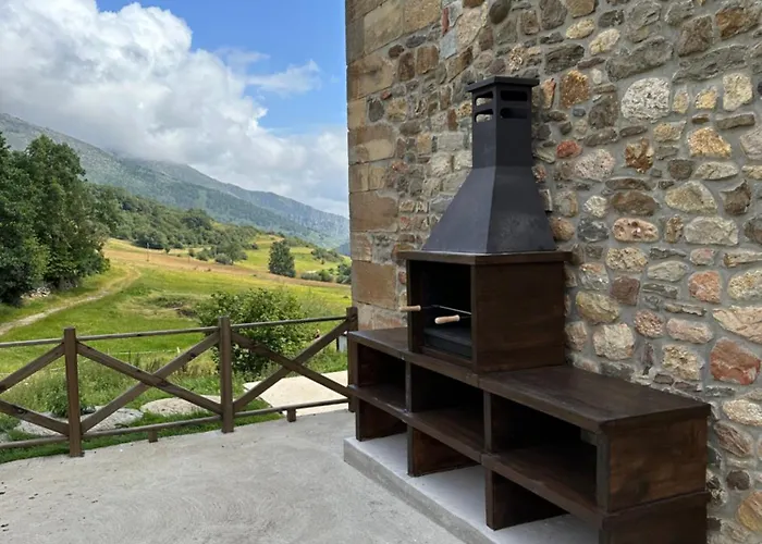 La Casona De Lombrana, En Polaciones Gospodarstwo wiejskie *